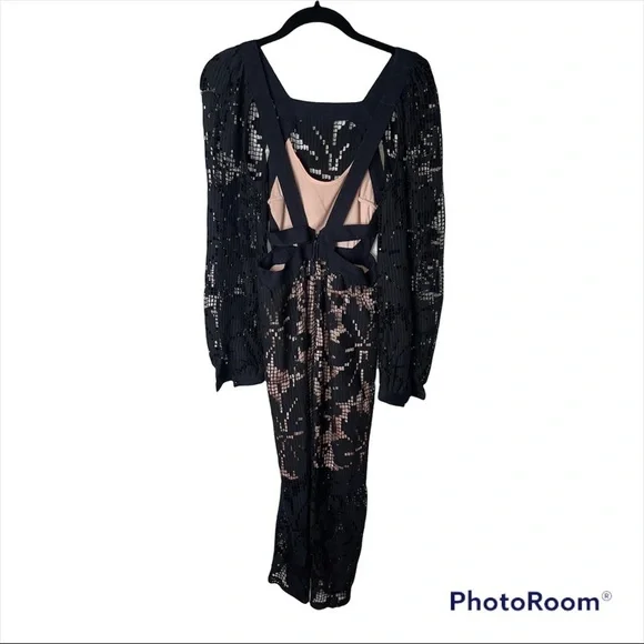 alice mccall black lace dress 20160824_alicemccall_day01_09_amd21118_134_450x.jpg?v=1485822490